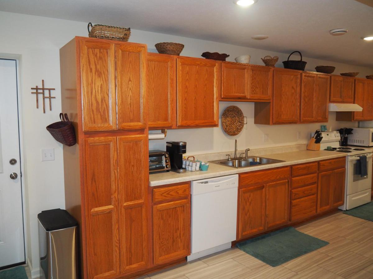 New! The Blessing - A Cute And Cozy Apartment! Benzonia ภายนอก รูปภาพ